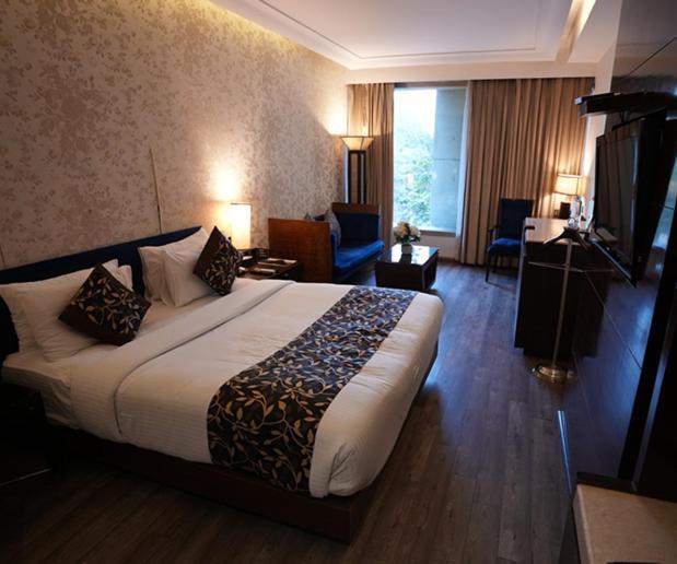 The Galgotias Hotel Gurugram غورغاون المظهر الخارجي الصورة