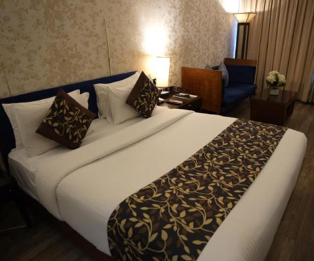 The Galgotias Hotel Gurugram غورغاون المظهر الخارجي الصورة